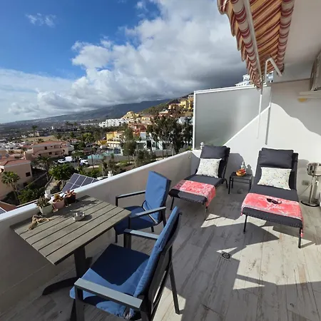 Views, International Channels, A-c, Pool, Bar