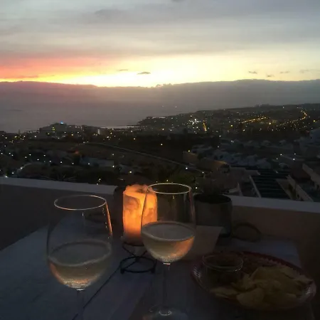 Views, International Channels, A-c, Pool, Bar Costa Adeje (Tenerife)