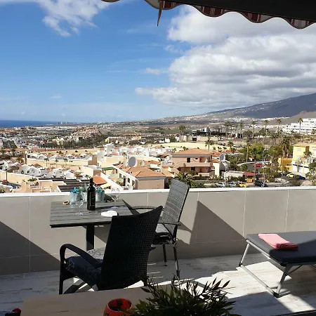 Views, International Channels, A-c, Pool, Bar Appartement *